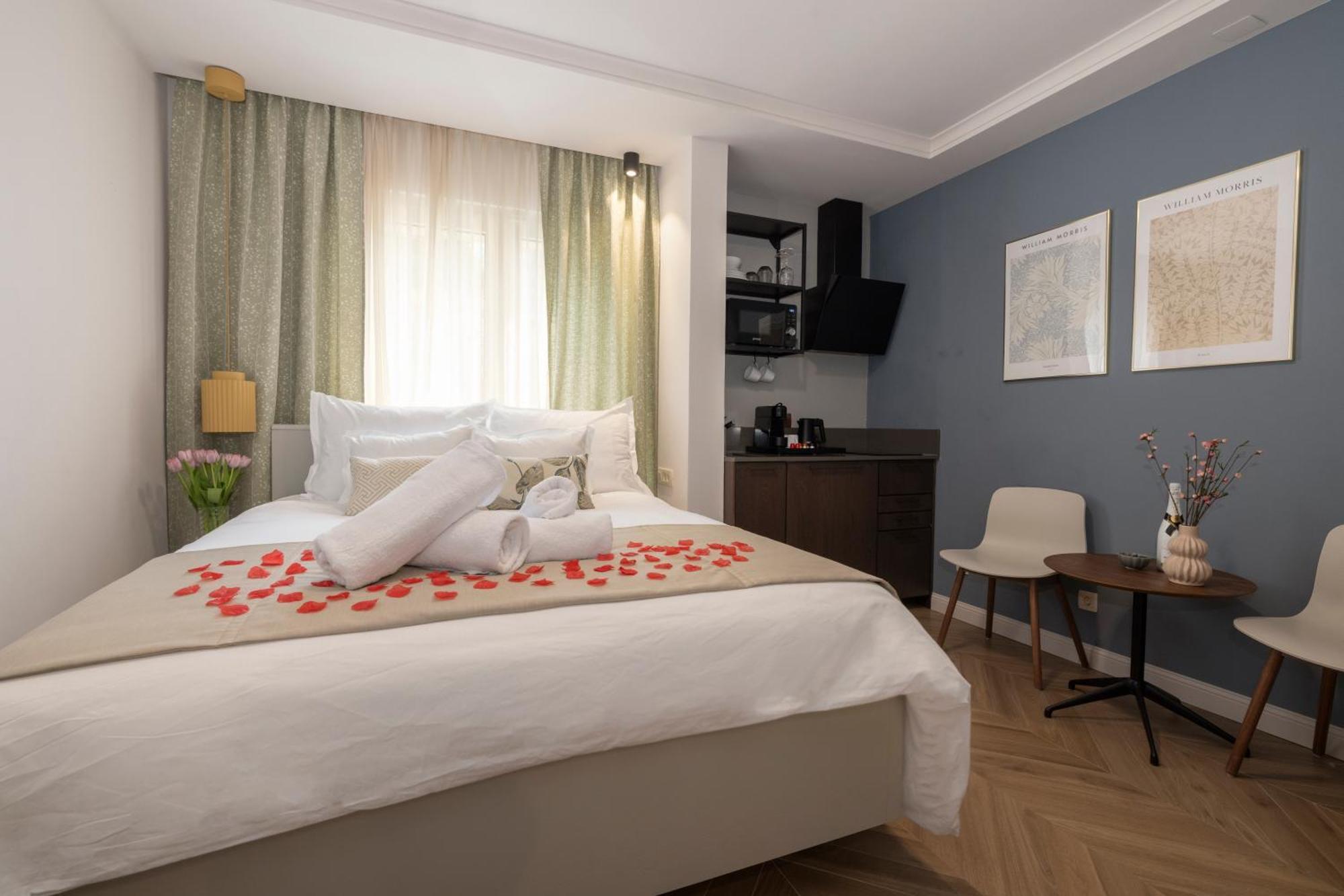 Apartment City Bay Studios